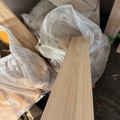 国産桧　羽目板　材木　写真の量の画像