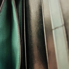 【3/6(金)まで】【長財布】財布 HELENA モルフォ ロングウォレット メンズ 革 ブランド グリーン 目立った傷や汚れなしの画像