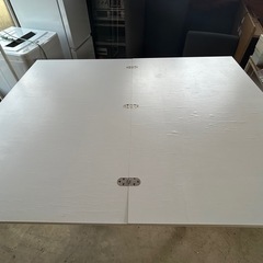 昇降式折りたたみダイニングテーブルの画像