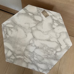 サイドテーブルの画像