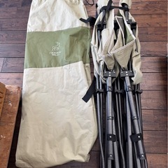 ★美品【ヒドゥンワイルド】　折りたたみ式　キャンプ用コット　折ベッド　アウトドア　大型　収納バッグ付き　💳※現金、クレジット、スマホ決済対応※ の画像