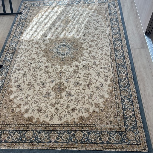 美品 カーペット
