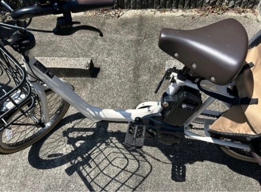 【取引中】ギュット・アニーズ・DX「BE-ELAD034」20インチ 3人乗り対応 電動自転車 -23  ホワイトグレー