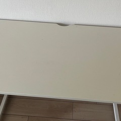 ニトリのデスクの画像