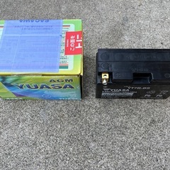 GS YUASA    バッテリー　YT7B-BS マジェスティsの画像