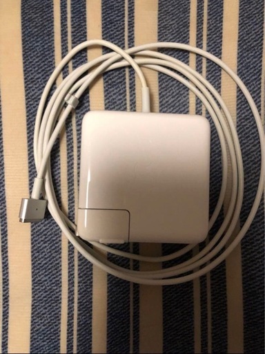 ①美品Apple 60W MagSafe 2電源アダプタ