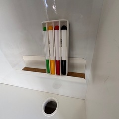 IKEA 子どもの勉強机と椅子のセット　白色　ミッケ　MICHE  同じ黒色のもありますの画像