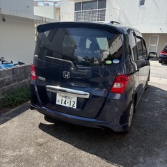 ホンダ　フリード  5名乗車の画像