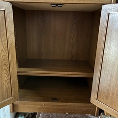 収納棚　電源コード付きの画像