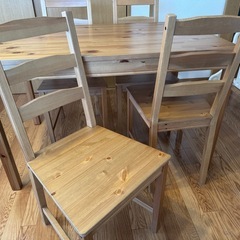 【取引中】IKEA ダイニングテーブルセット(テーブル+椅子4脚) ヨックモックの画像