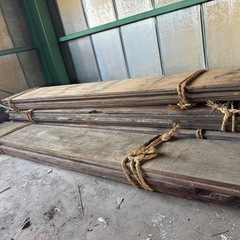 木材、端材の画像