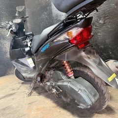 ★支払総額8.2万円★買取強化中！ まずはカンタン無料査定まで！ スズキ アドレスV125S ガンメタ CF4MA 人気のV125！ Sタイプ！ ４ストインジェクション！ HIDヘッドライト！ リアボックス付き！ サイスタ付き！の画像
