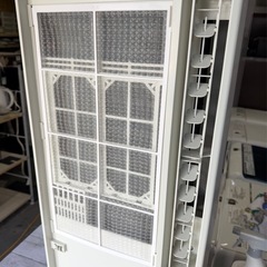 札幌市内配送可 18年製 コロナ ルームエアコン ウインドエアコン 窓用エアコン CW-1618 テラス用窓枠付き の画像