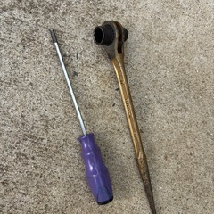 14mm 17mm ラチェットレンチ　5mm6角ドライバーセットの画像