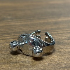 カエルの指輪の画像