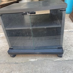キャスター付きテレビ台‼️サイズ：50x40x 45cm❣️早く取りに来られる方に優先‼️の画像