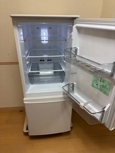 ★三菱　冷蔵庫　146L　MR-P15J-W　2023年　美品（新古品）　ノンフロン　右開き