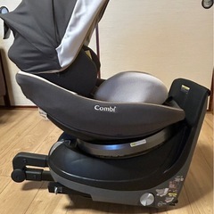 コンビ　　チャイルドシート　360度回転
の画像