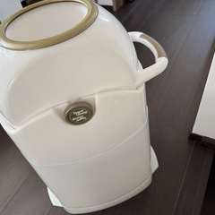 リトルプリンセス くるっとポン オムツゴミ箱 専用袋不要の画像