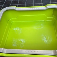 猫用トイレ 2個とおもちゃの画像