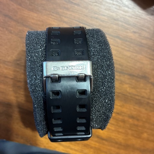 カシオの G-SHOCK GA-710-1AJF