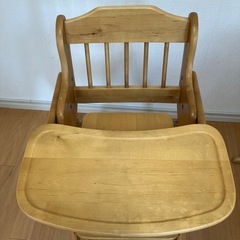 ベビー　ハイチェアの画像