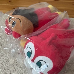 【新品】アンパンマン　ドキンちゃん　抱き枕の画像