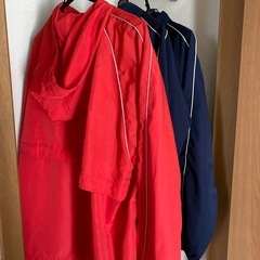 フード付きウィンドブレーカー3枚の画像