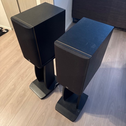 【B&W Bowers & Wilkins 685 ブックシェルフスピーカー ペア】