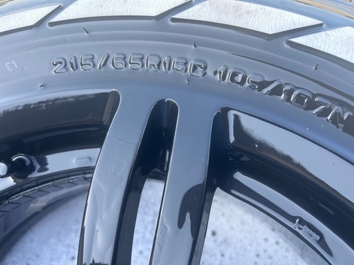 215/65r16　ハイエース　 タイヤのみ 