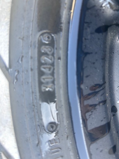 215/65r16　ハイエース　 タイヤのみ 