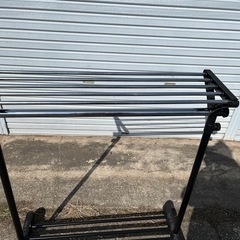 ハンガーラックの画像