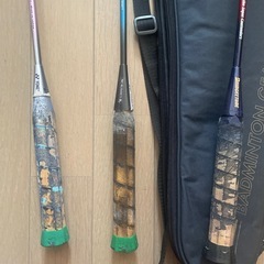 バドミントン　ラケット　3本セット　YONEX BRIDGESTONEの画像