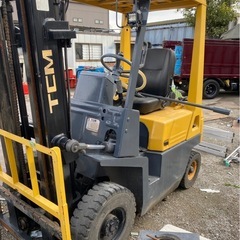 フォークリフトの画像