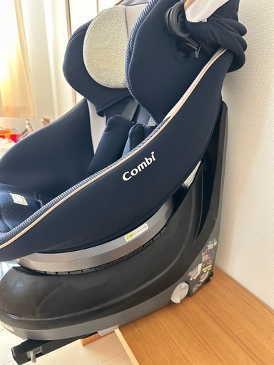Combi クルムーヴスマート ISOFIX JL-590 チャイルドシート（使用3年半）