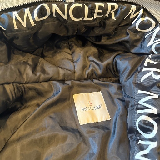 【直接取引不可】モンクレール　ダウン　XXL