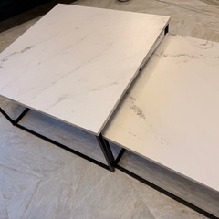 ダイニングテーブルの画像