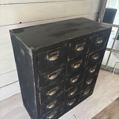 アンティーク　キャビネット　棚　収納　レトロ　ヴィンテージ　の画像