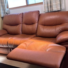 両電動リクライニングソファの画像