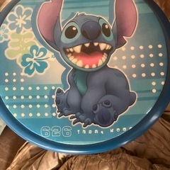 スティッチのパイプ椅子の画像