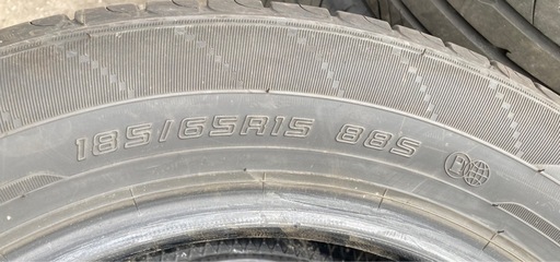【お取引決まりました】DUNLOP 185/65R15 25年製 夏タイヤ　バリ溝