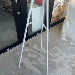 IKEA EKRAR エクラール コートスタンドの画像