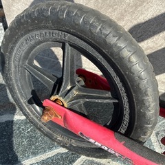 ストライダー　赤色の画像