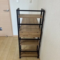 ラック付き　デスクの画像