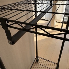 使用期間わずか半年。スチールラックの画像