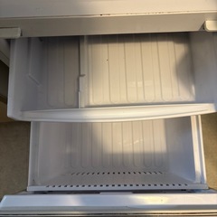 SHARP 1人暮らし用冷蔵庫の画像