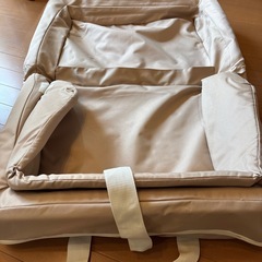 ベビーベッドの画像