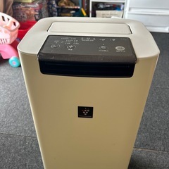 シャープ プラズマクラスター KI-HS40-W 加湿空気清浄機 ホワイト系 [適用畳数：18畳 /最大適用畳数(加湿)：12畳 /PM2.5対応]の画像