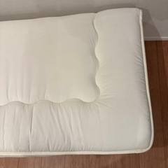 ニトリ　セミダブル　抗菌敷布団の画像