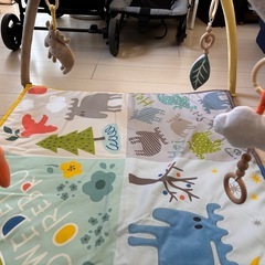 ベビー布団/マット（ぬいぐるみ付き）の画像